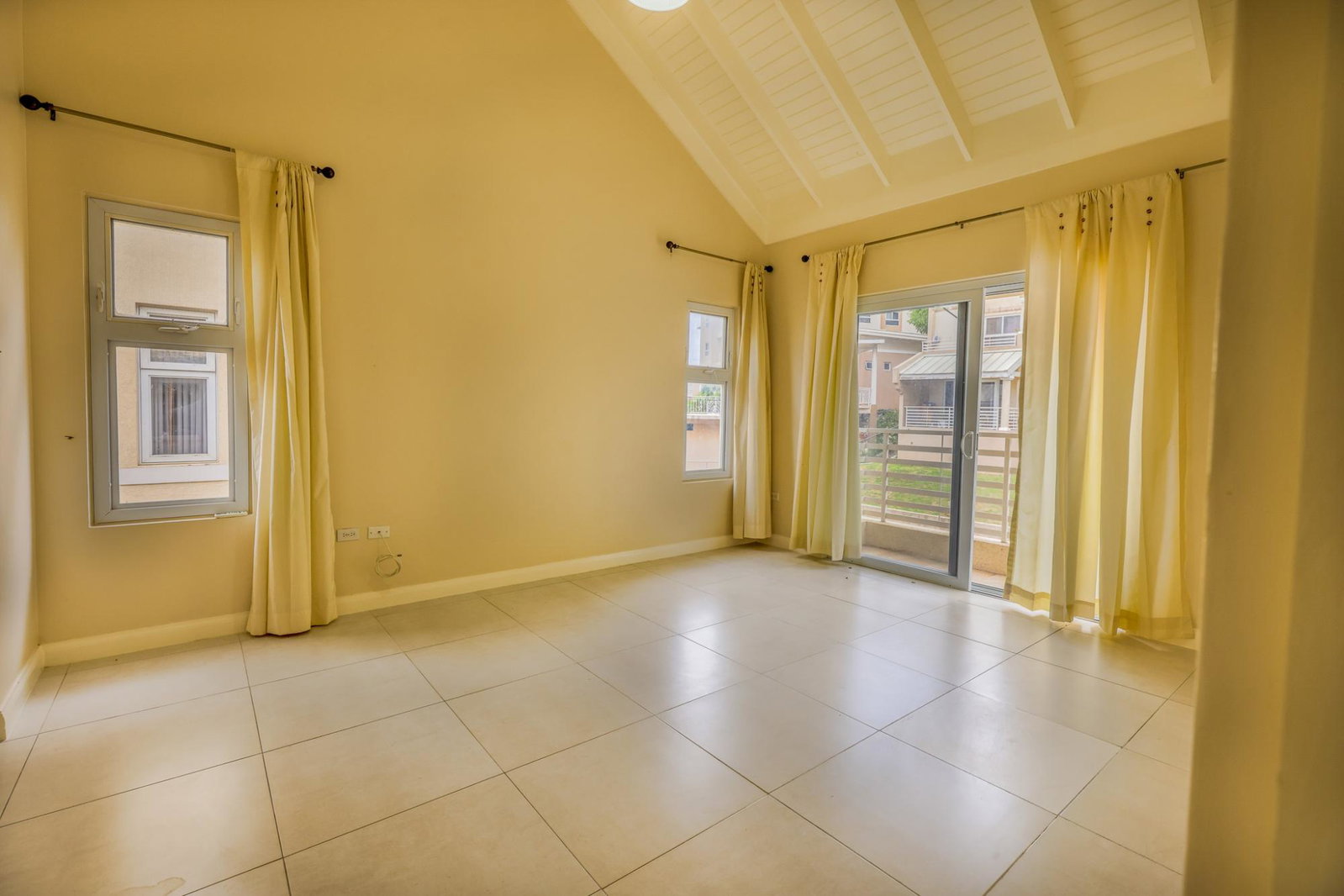 Ninth image of 16- Stanley Terrace in Kingston 19, St. Andrew, Jamaica - property is For Rent