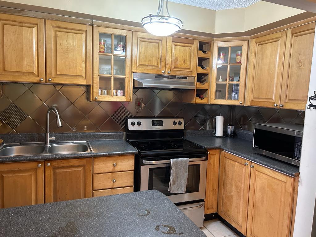 Seventh image of 52 Birch Way in Kingston 6, St. Andrew, Jamaica - property is For Sale