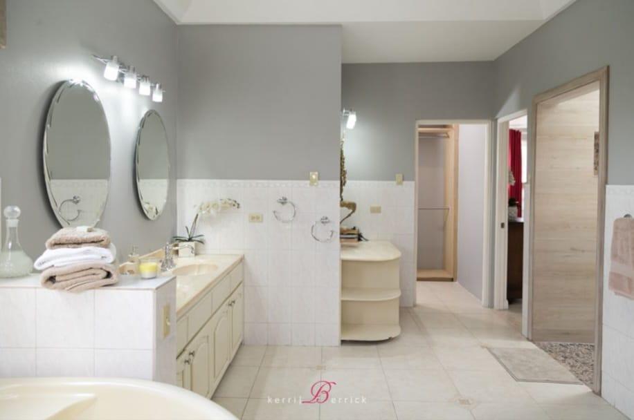 Seventeenth image of 3 Oliver Crescent in Kingston 8, St. Andrew, Jamaica - property is For Rent