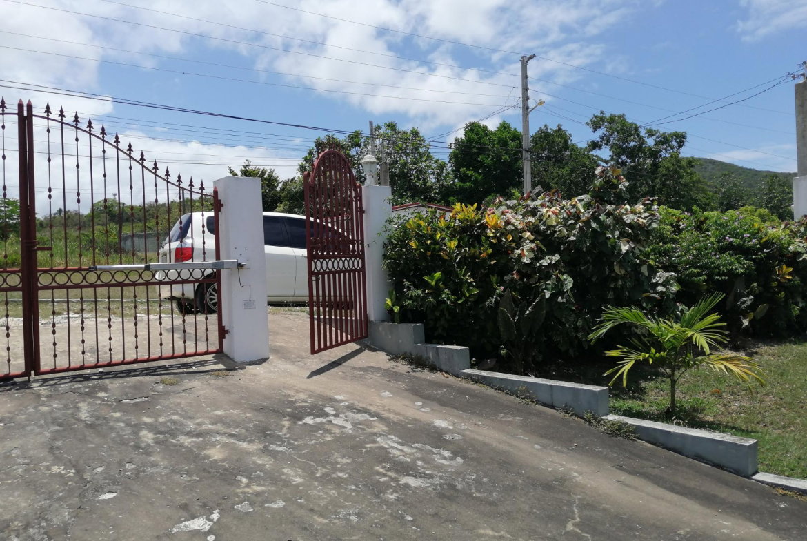 Second image of 93 New Haven Heights Trelawn in NEW HAVEN HEIGHTS, Trelawny, Jamaica - property is For Sale