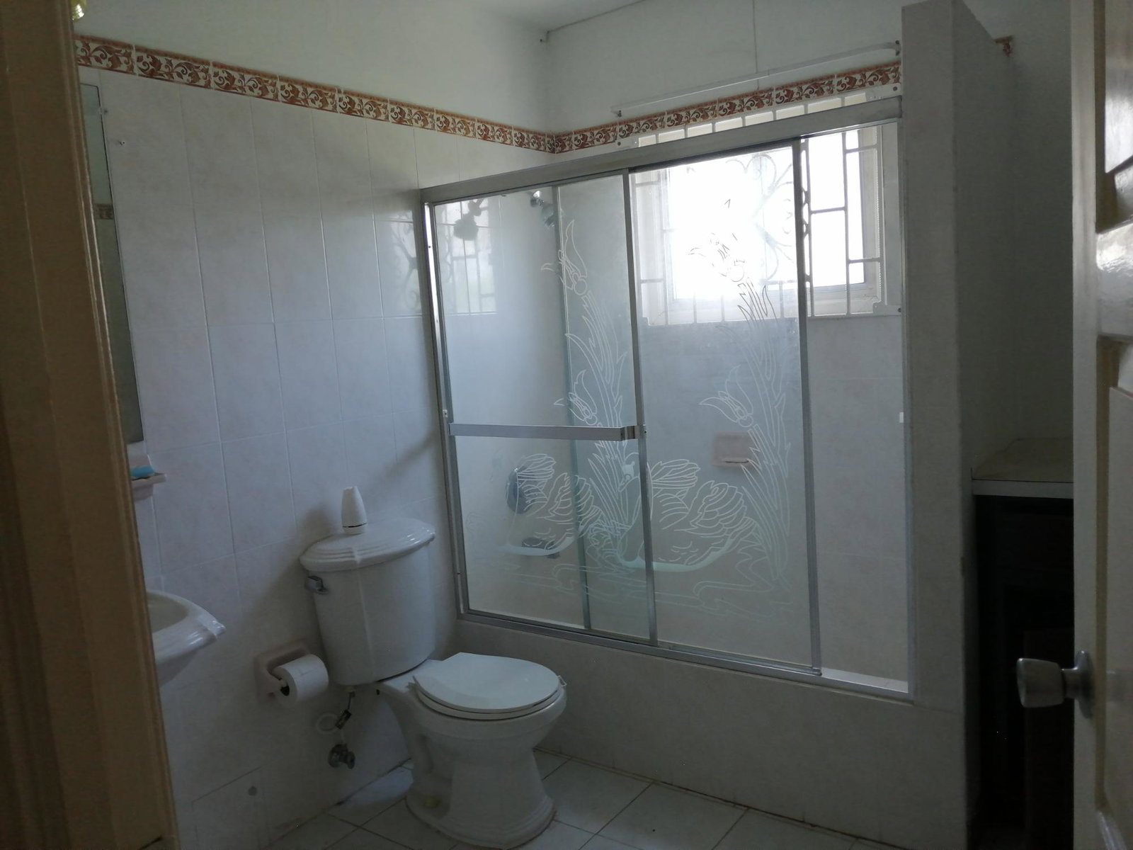 Stunning-4-Bedroom-Home-for-Sale-in-Falmouth-Ideal-for-Relaxation-Entertainment Eleventh image of 93 New Haven Heights Trelawn in NEW HAVEN HEIGHTS, Trelawny, Jamaica - property is For Sale