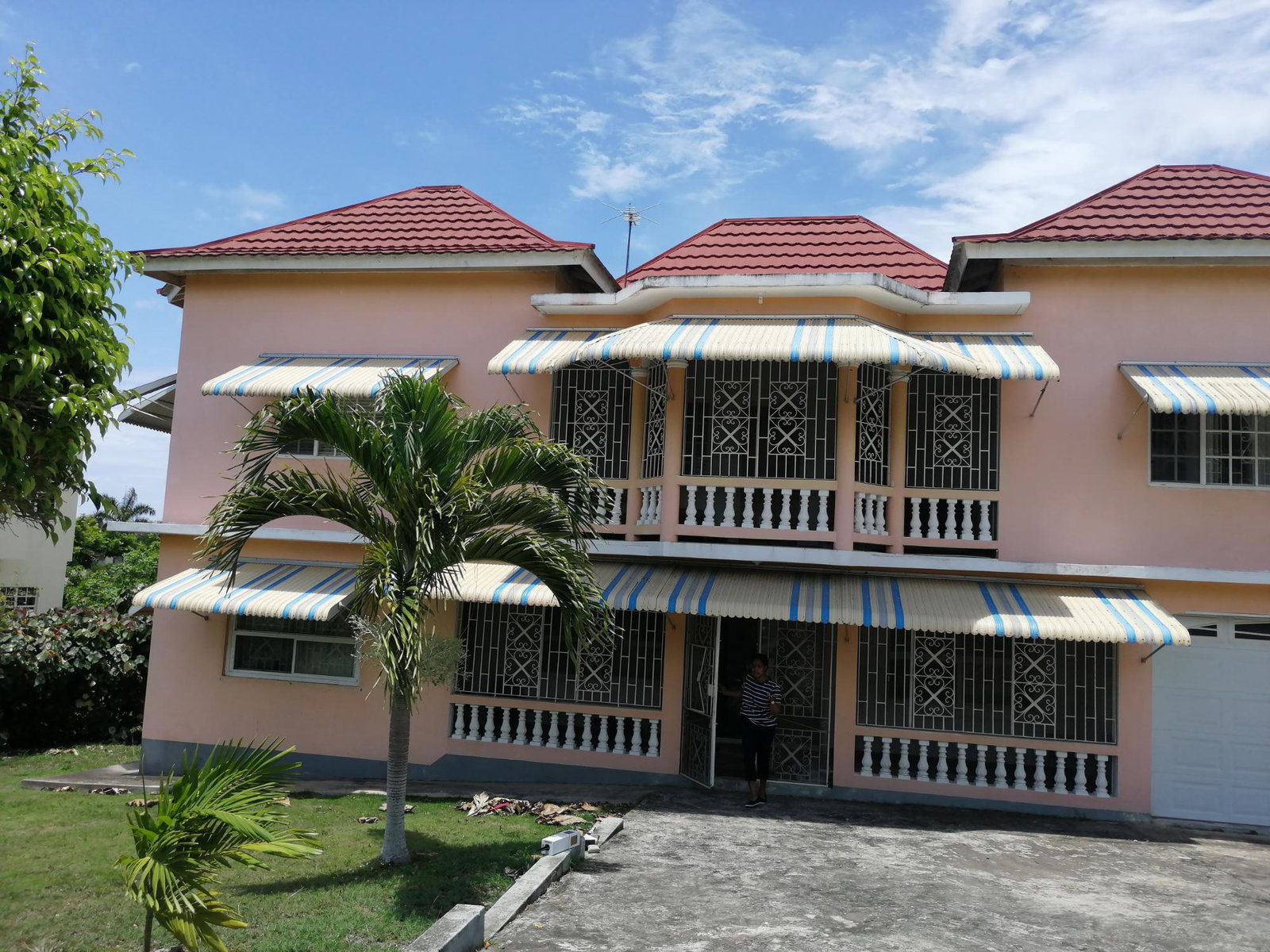 Stunning-4-Bedroom-Home-for-Sale-in-Falmouth-Ideal-for-Relaxation-Entertainment Fifth image of 93 New Haven Heights Trelawn in NEW HAVEN HEIGHTS, Trelawny, Jamaica - property is For Sale