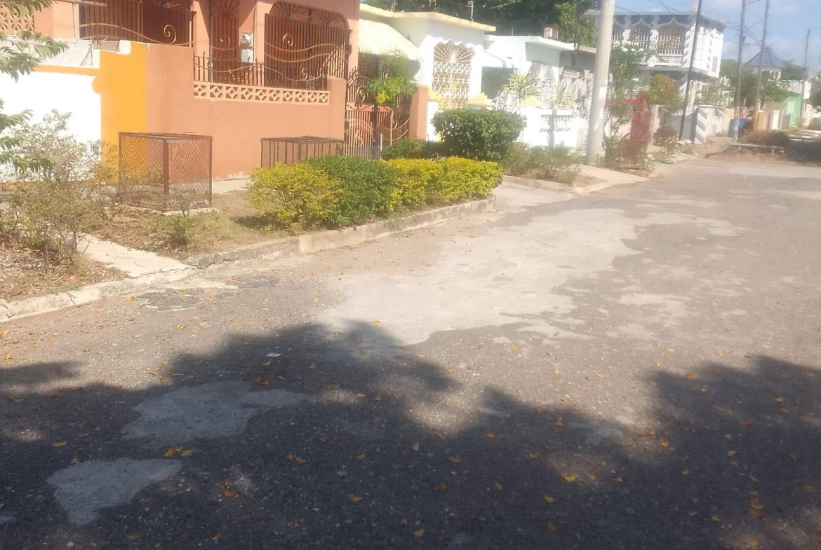 Ninth image of 208 6west Greater Portmore in Greater Portmore, St. Catherine, Jamaica - property is For Sale