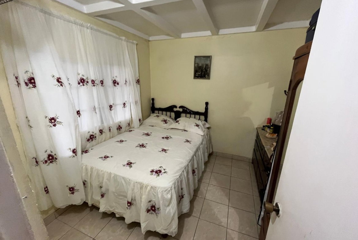 Sixth image of 276 6 West Greater Portmore in Greater Portmore, St. Catherine, Jamaica - property is For Sale