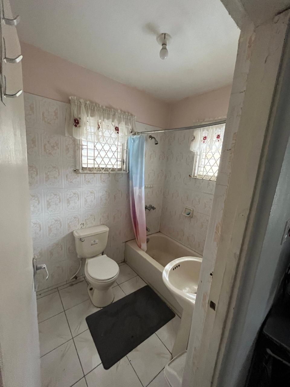 Eighth image of 276 6 West Greater Portmore in Greater Portmore, St. Catherine, Jamaica - property is For Sale