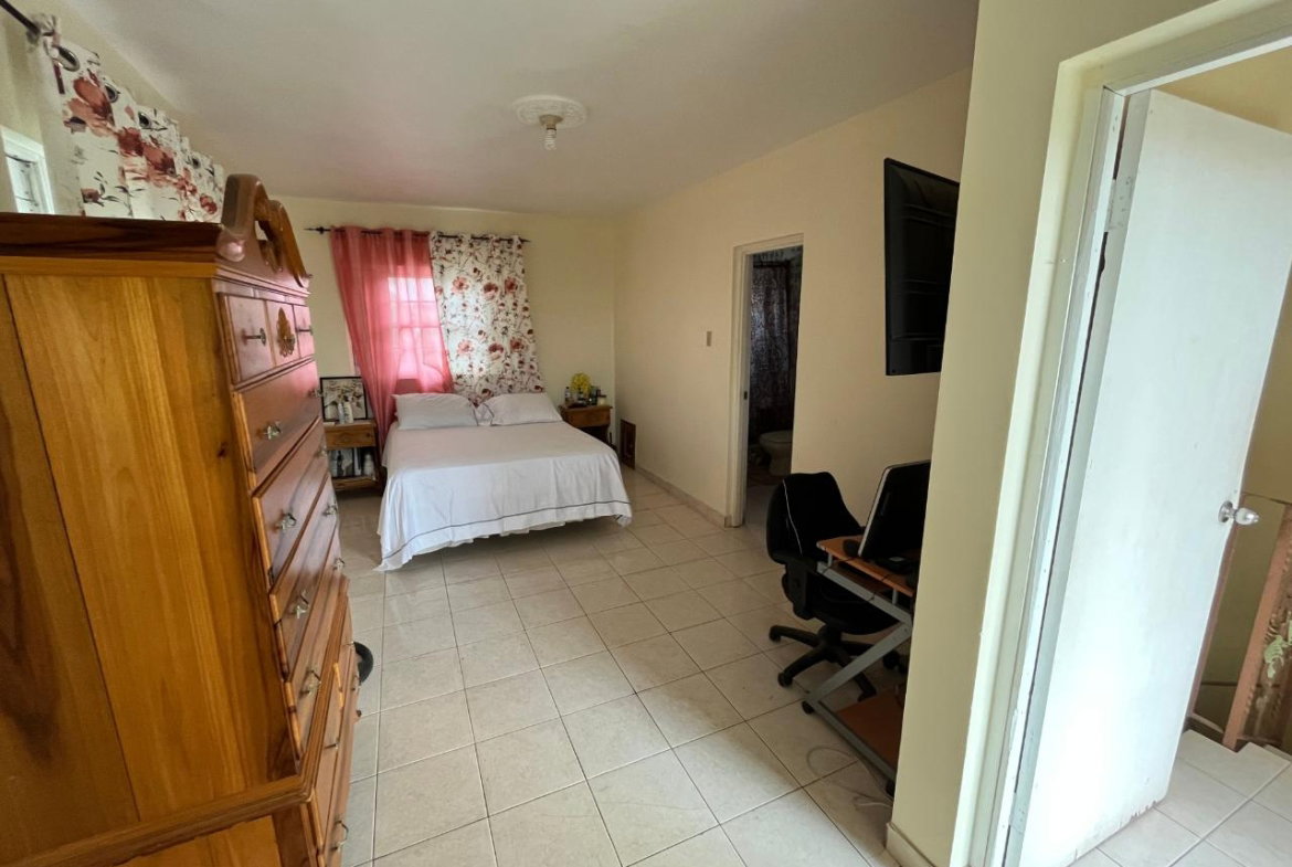Tenth image of 276 6 West Greater Portmore in Greater Portmore, St. Catherine, Jamaica - property is For Sale
