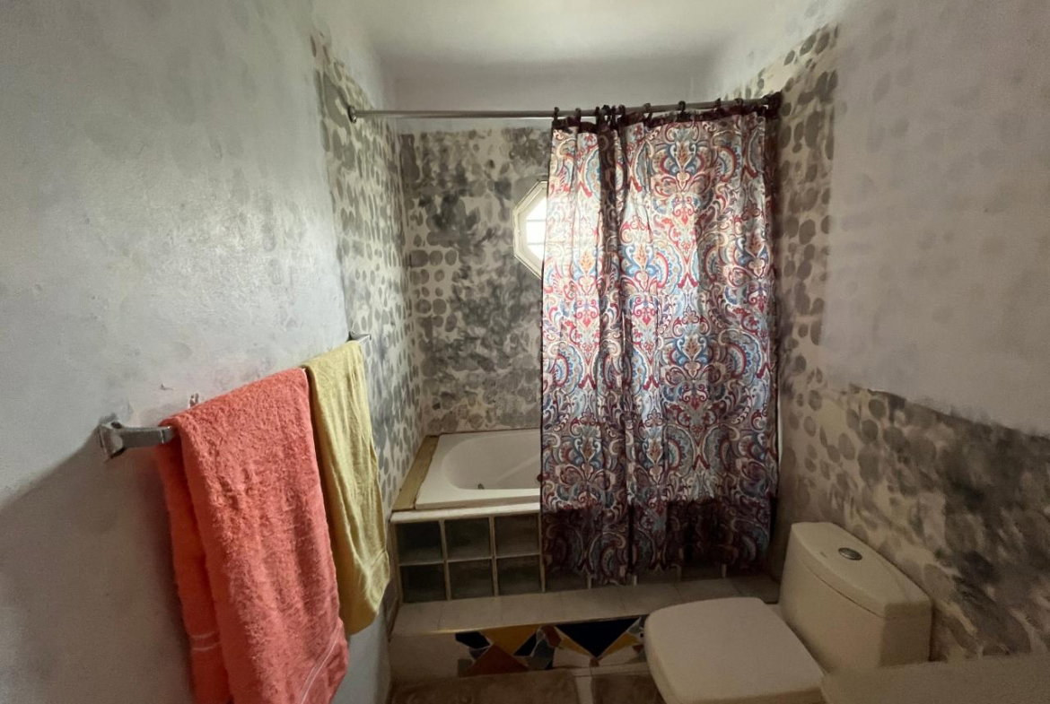 Twelfth image of 276 6 West Greater Portmore in Greater Portmore, St. Catherine, Jamaica - property is For Sale