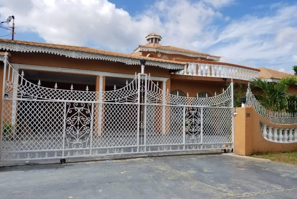 Second image of 100 Mirander Road in Spanish Town, St. Catherine, Jamaica - property is For Sale