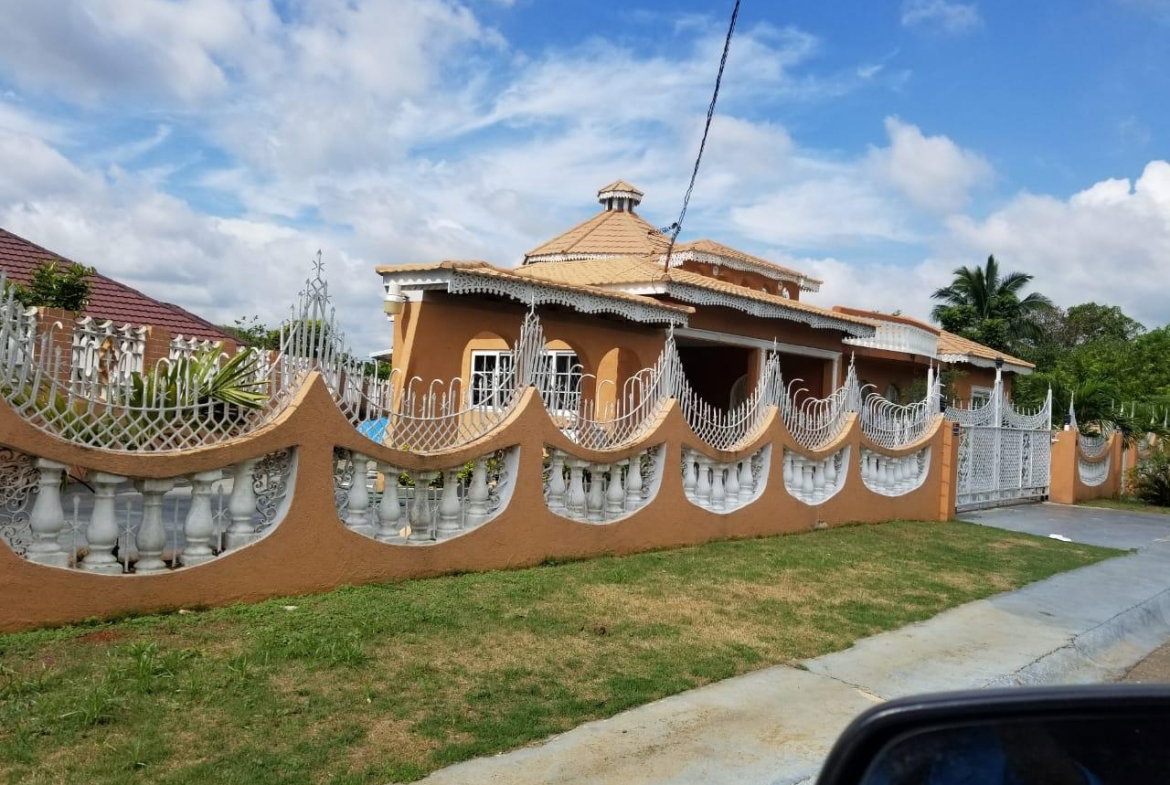 Third image of 100 Mirander Road in Spanish Town, St. Catherine, Jamaica - property is For Sale