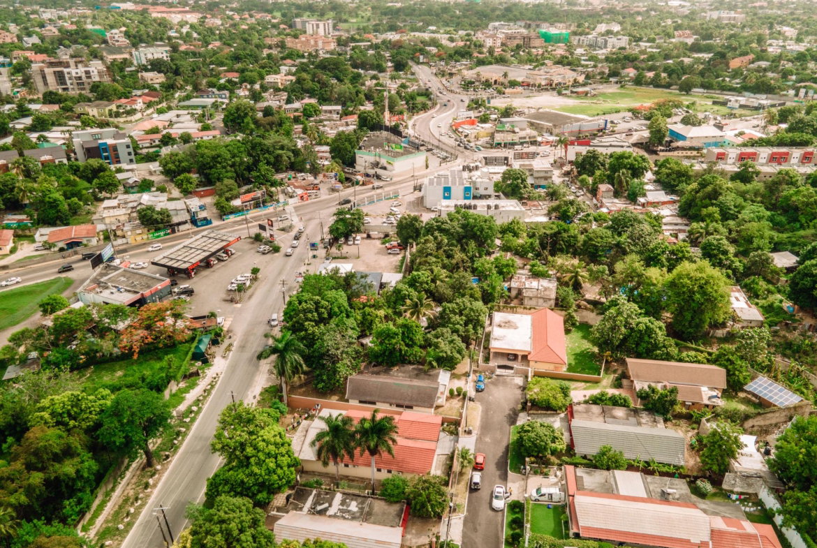 Eleventh image of 3 Whiteford Drive in Kingston 6, St. Andrew, Jamaica - property is For Sale