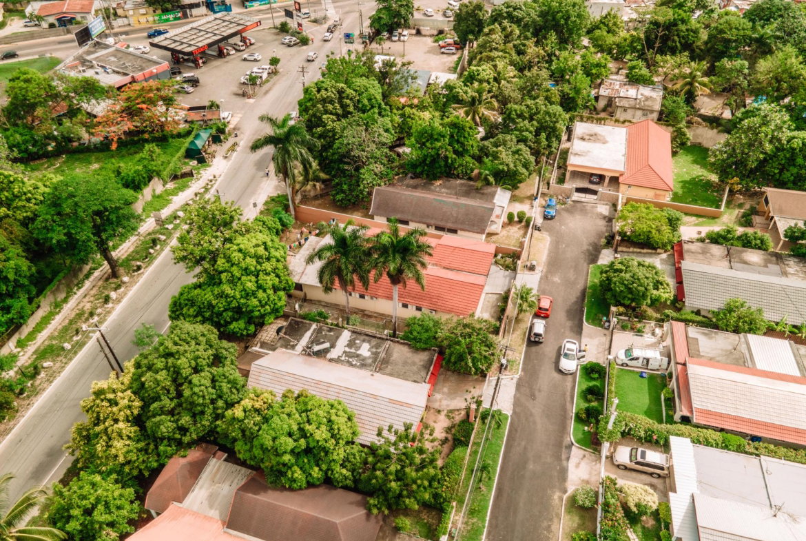 Twelfth image of 3 Whiteford Drive in Kingston 6, St. Andrew, Jamaica - property is For Sale