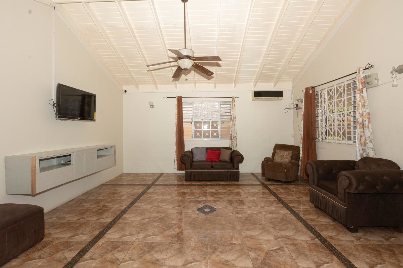 Ninth image of 3 Whiteford Drive in Kingston 6, St. Andrew, Jamaica - property is For Sale