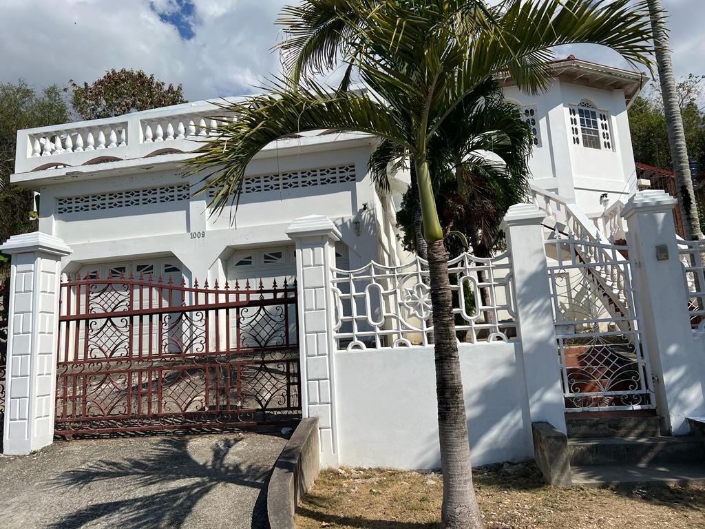 Eighteenth image of Carlyle Ave/porto Bello in Montego Bay, St. James, Jamaica - property is For Sale