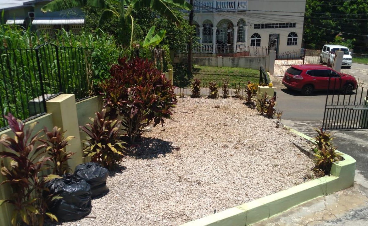 Thirteenth image of Retirement Road in Santa Cruz, St. Elizabeth, Jamaica - property is For Sale