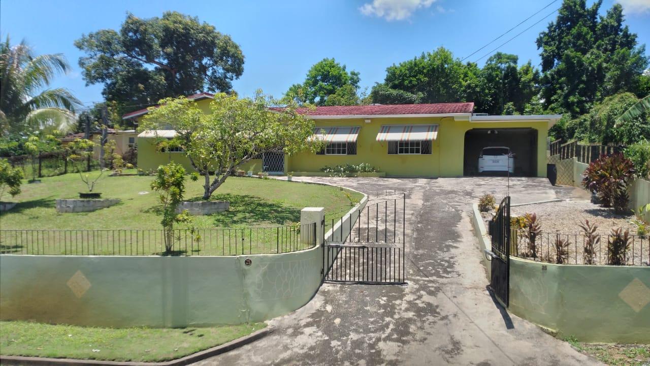 Seventh image of Retirement Road in Santa Cruz, St. Elizabeth, Jamaica - property is For Sale