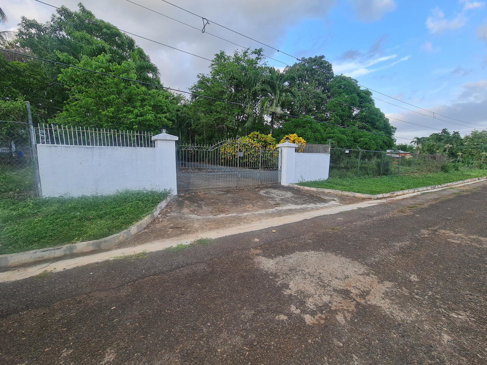 Sixth image of 26a Sheckles Pen Four Path in Four Paths, Clarendon, Jamaica - property is For Sale