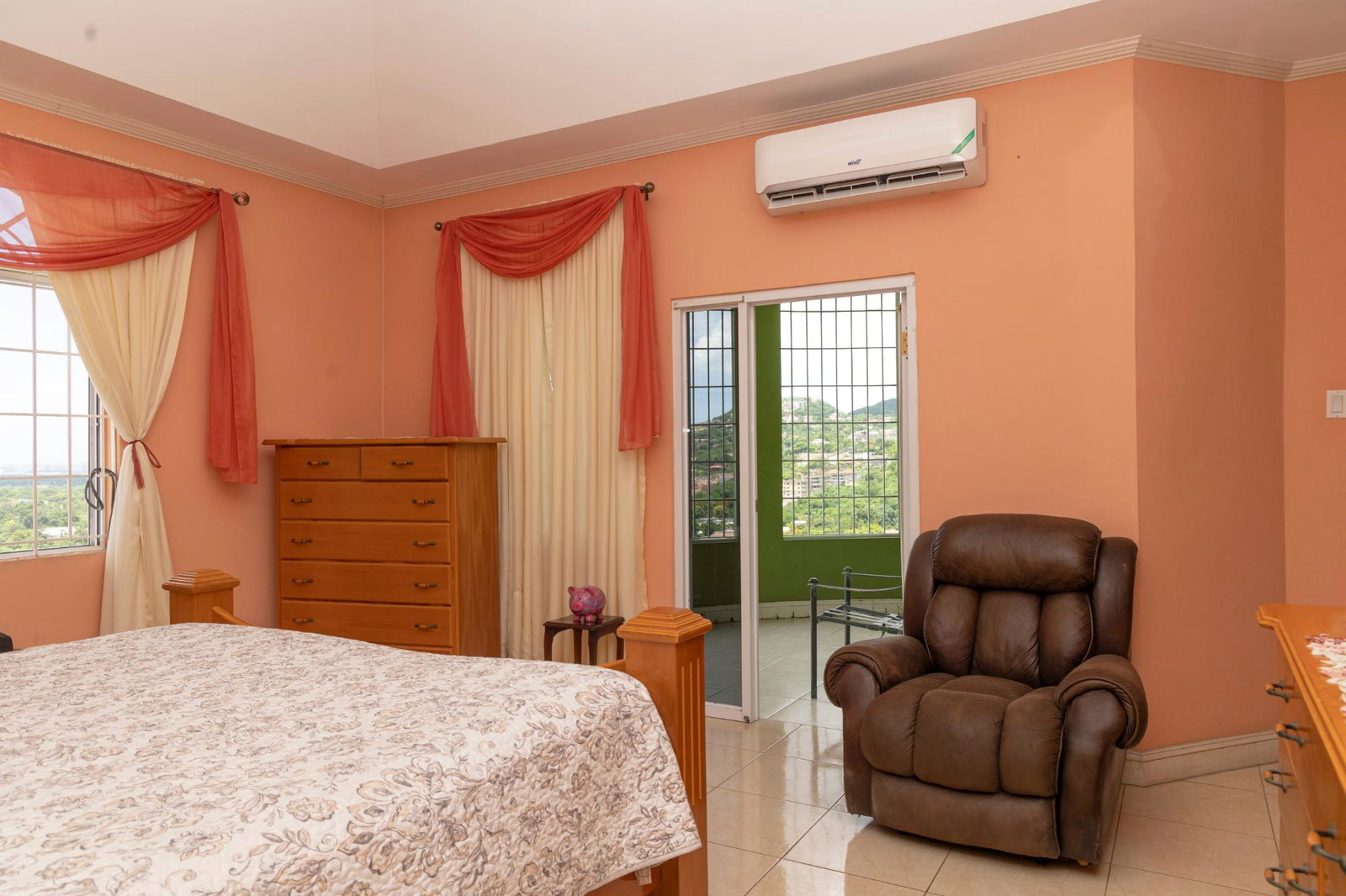 Twelfth image of 5 North Michigan Avenue in Kingston 19, St. Andrew, Jamaica - property is For Rent