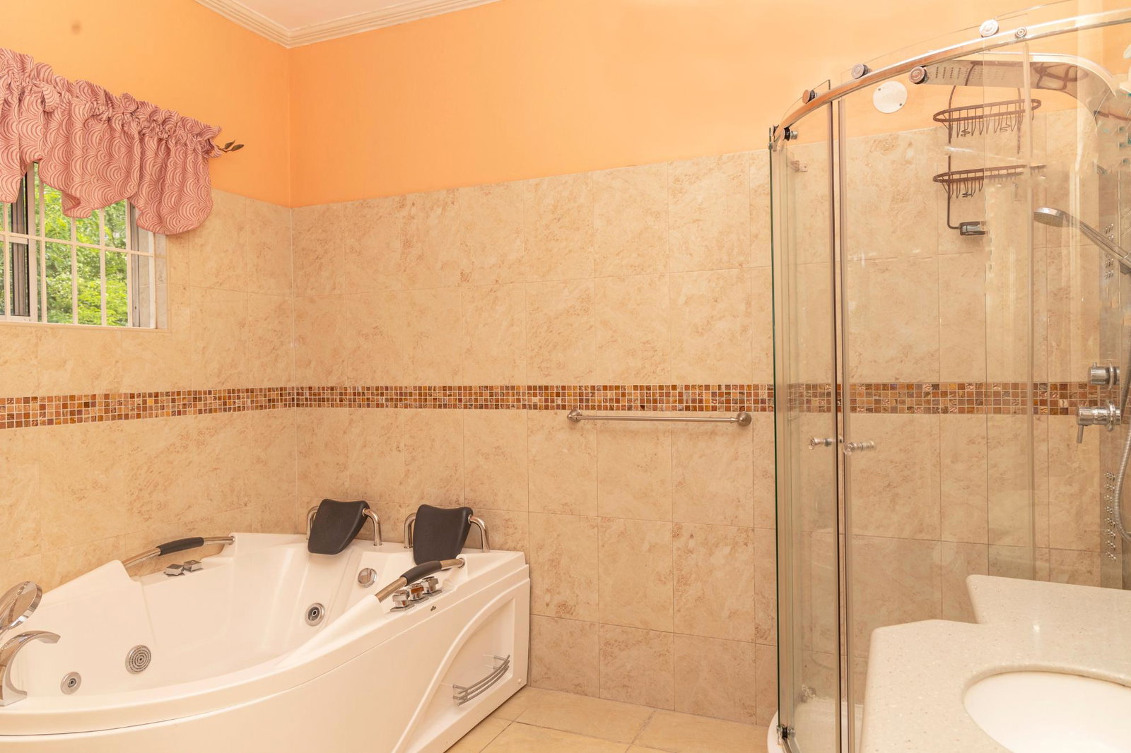 Thirteenth image of 5 North Michigan Avenue in Kingston 19, St. Andrew, Jamaica - property is For Rent