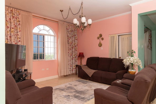 Seventh image of 5 North Michigan Avenue in Kingston 19, St. Andrew, Jamaica - property is For Rent