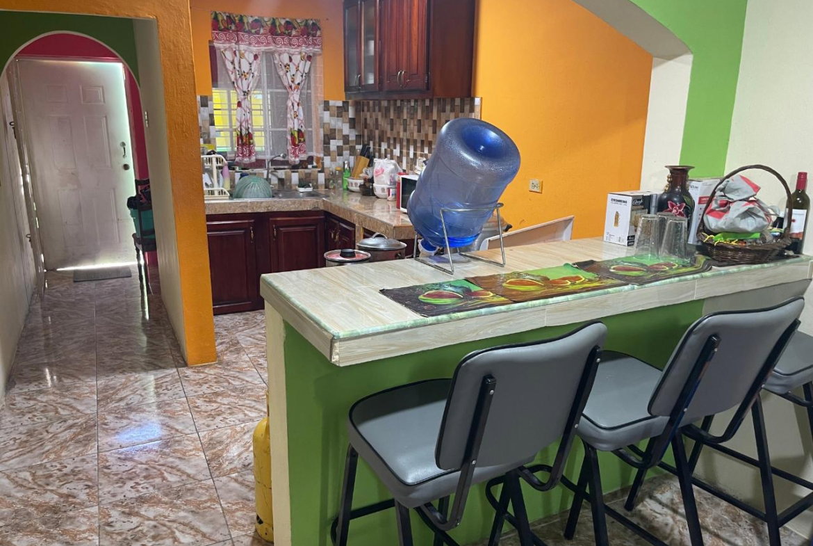 Ninth image of 305 3 North Greater Portmore in Sandown Park, St. Catherine, Jamaica - property is For Sale