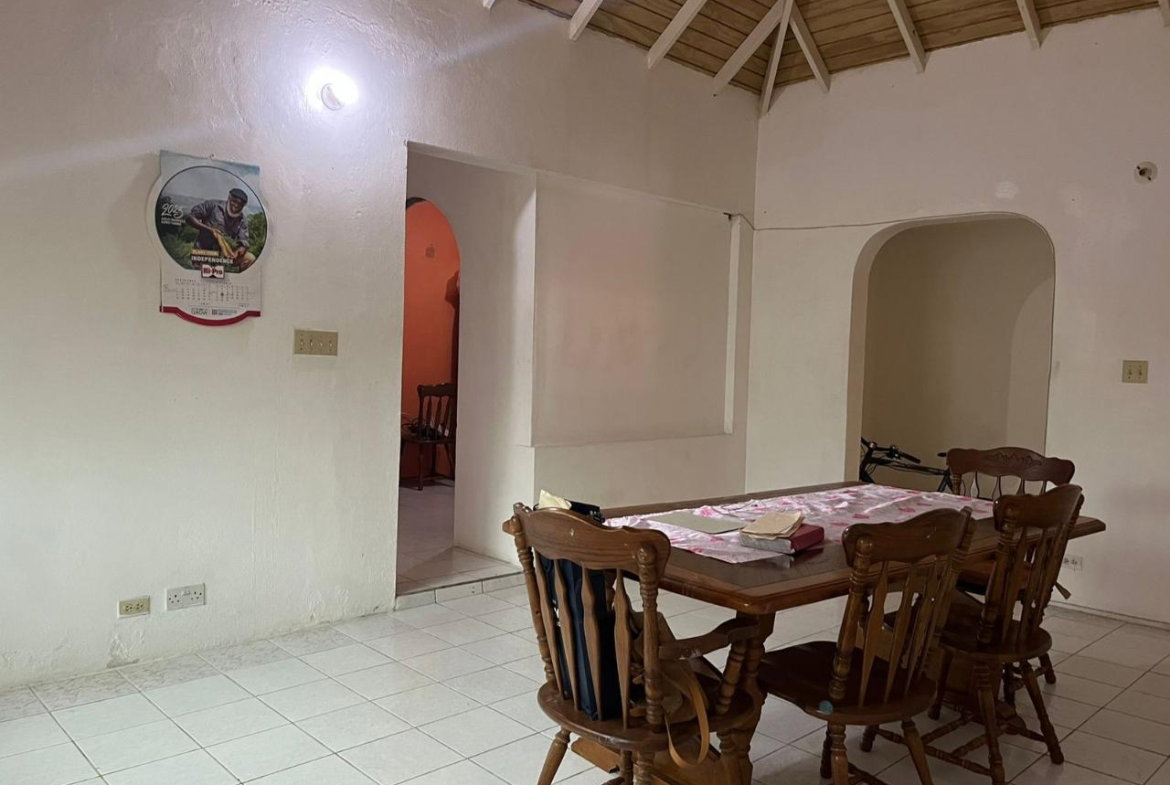 Eighth image of Main Street Guys Hill in GUYS HILL, St. Catherine, Jamaica - property is For Sale