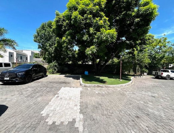 Seventeenth image of 1-4 Dillsbury Ave in Kingston 6, St. Andrew, Jamaica - property is For Sale