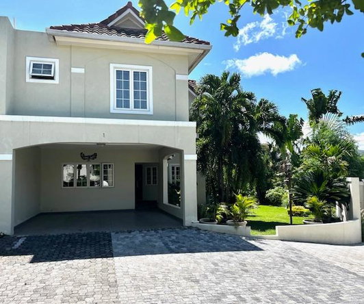 Tenth image of 1-4 Dillsbury Ave in Kingston 6, St. Andrew, Jamaica - property is For Sale