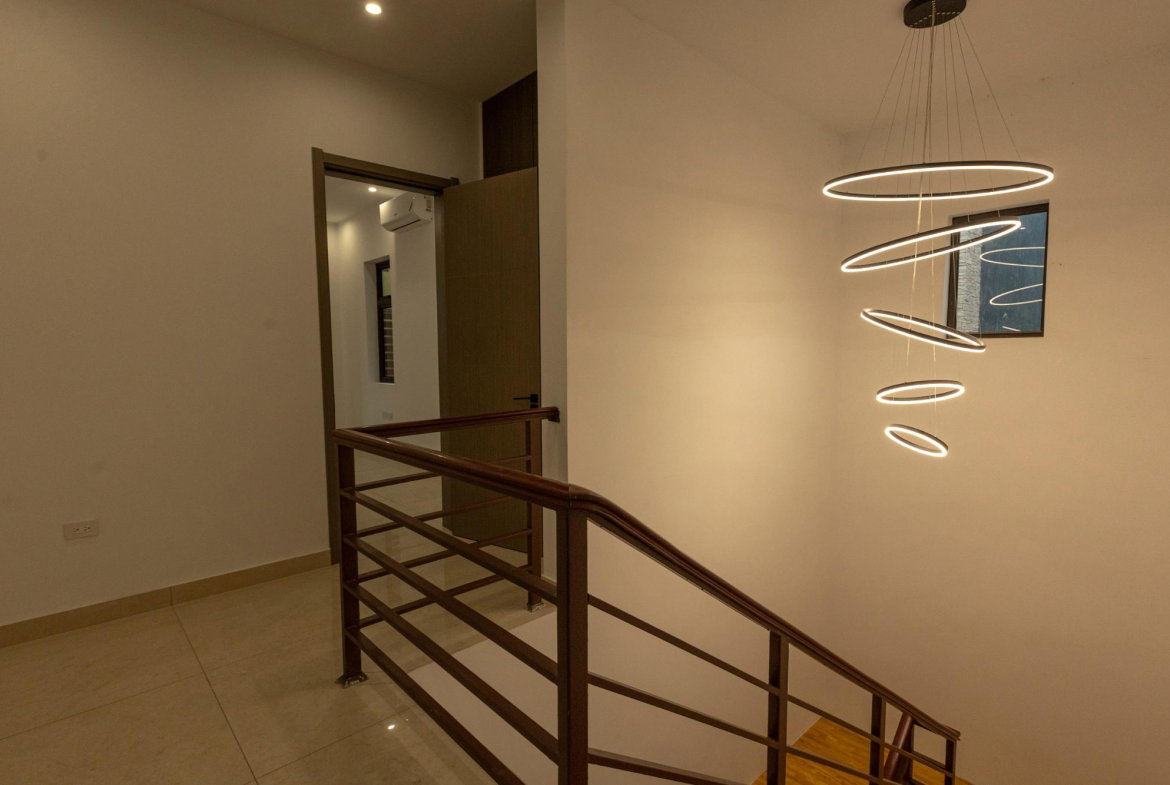 Thirteenth image of 4-5 Salisbury Avenue in Kingston 6, St. Andrew, Jamaica - property is For Rent