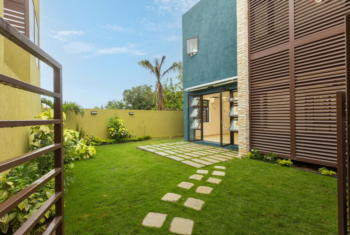Tenth image of 4-5 Salisbury Avenue in Kingston 6, St. Andrew, Jamaica - property is For Rent