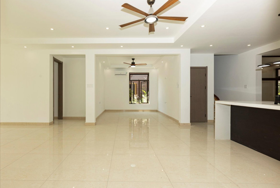 Eighteenth image of 1-5 Salisbury Avenue in Kingston 6, St. Andrew, Jamaica - property is For Rent