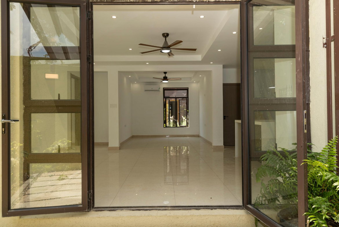Nineteenth image of 1-5 Salisbury Avenue in Kingston 6, St. Andrew, Jamaica - property is For Rent