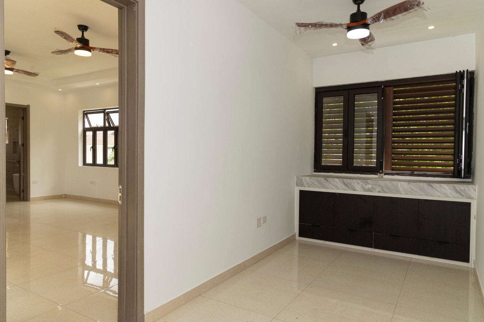 Stunning-4-Bedroom-Villa-for-Rent-in-Kingston-6-Salisbury-Avenue Twenty-Fifth image of 1-5 Salisbury Avenue in Kingston 6, St. Andrew, Jamaica - property is For Rent