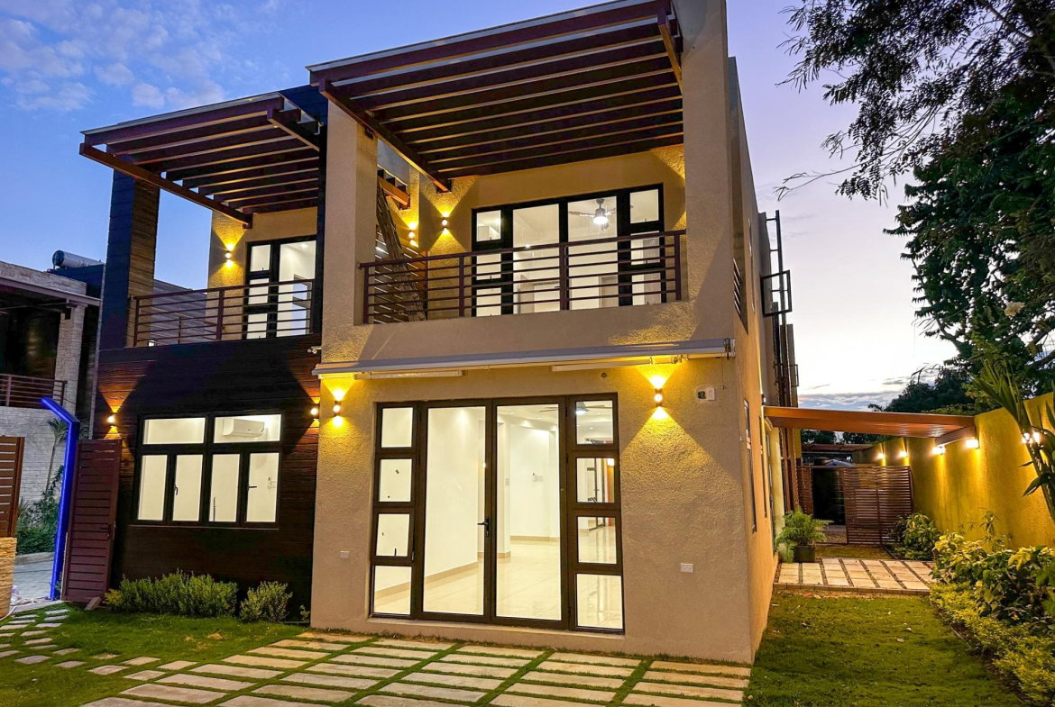 Ninth image of 1-5 Salisbury Avenue in Kingston 6, St. Andrew, Jamaica - property is For Rent