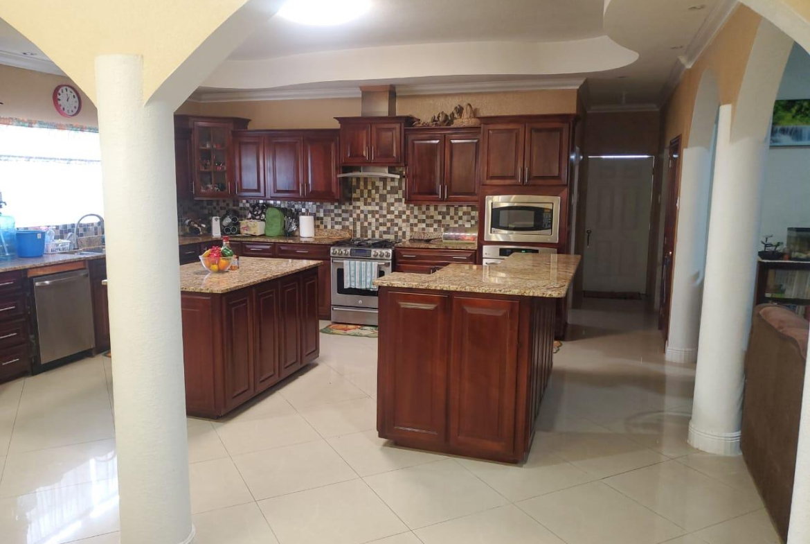Eleventh image of Knockpatrick in Knockpatrick, Manchester, Jamaica - property is For Sale