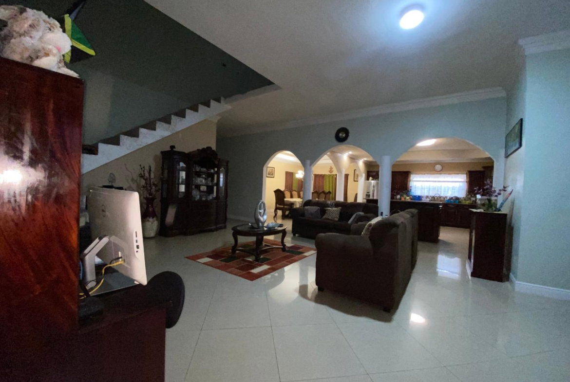 Sixth image of Knockpatrick in Knockpatrick, Manchester, Jamaica - property is For Sale