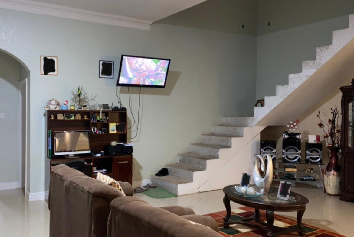 Eighth image of Knockpatrick in Knockpatrick, Manchester, Jamaica - property is For Sale
