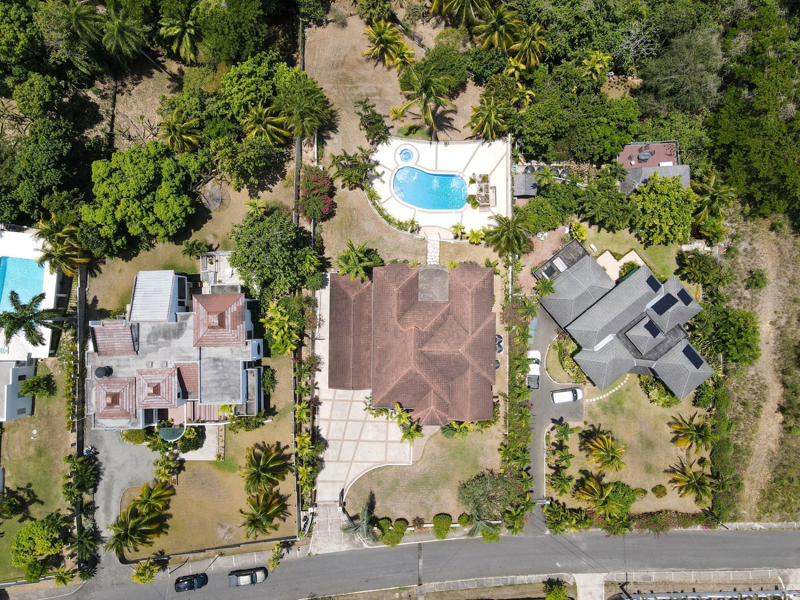 Stunning-5-Bedroom-Executive-Home-for-Rent-in-Kingston-6-Jamaica Second image of 16 Farrigdon Heights in Kingston 6, St. Andrew, Jamaica - property is For Rent