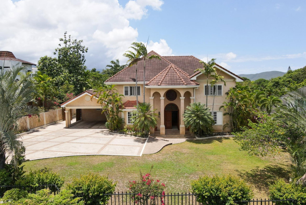 Third image of 16 Farrigdon Heights in Kingston 6, St. Andrew, Jamaica - property is For Rent