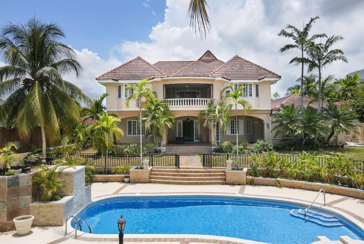 Eighth image of 16 Farrigdon Heights in Kingston 6, St. Andrew, Jamaica - property is For Rent