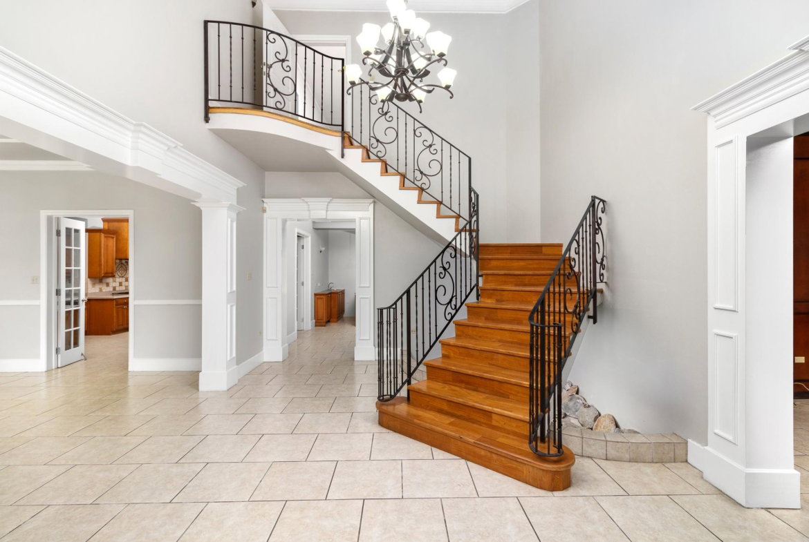 Ninth image of 16 Farrigdon Heights in Kingston 6, St. Andrew, Jamaica - property is For Rent