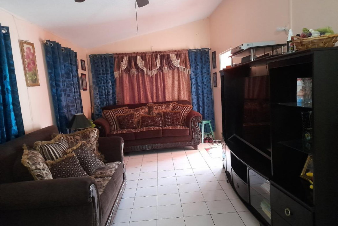 Seventh image of 287 Claremont Heights in Old Harbour, St. Catherine, Jamaica - property is For Sale