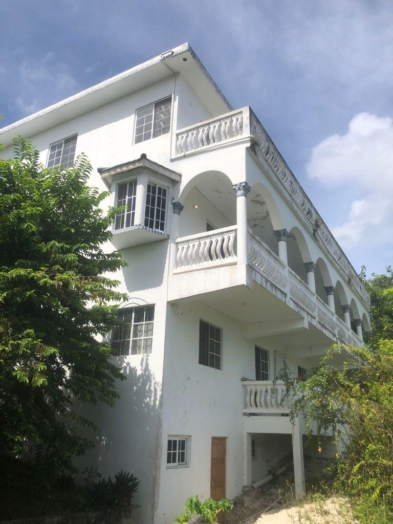 Stunning-5-Bedroom-Home-for-Sale-in-Hopewell-Hanover-Jamaica Eleventh image of 6 Seaview Heights, Hopewell in Hopewell, Hanover, Jamaica - property is For Sale