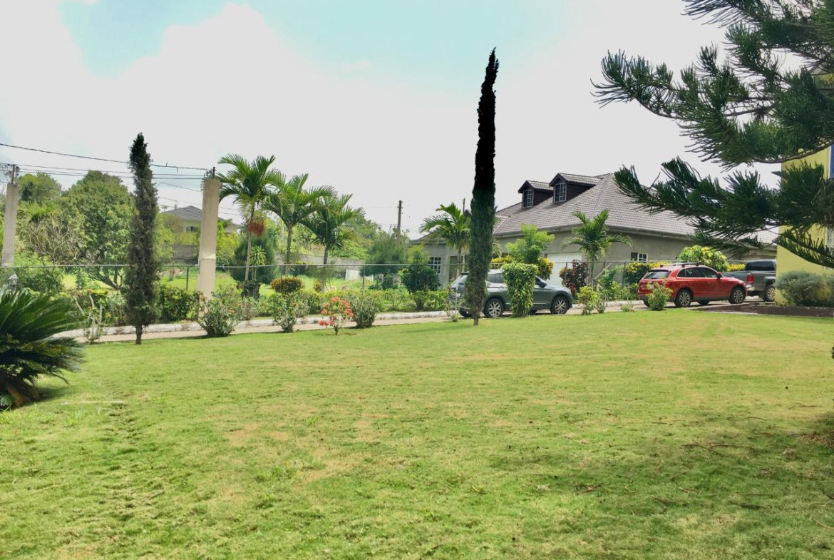 Seventeenth image of 40 Upper Mount Nelson Boulev in Mandeville, Manchester, Jamaica - property is For Sale