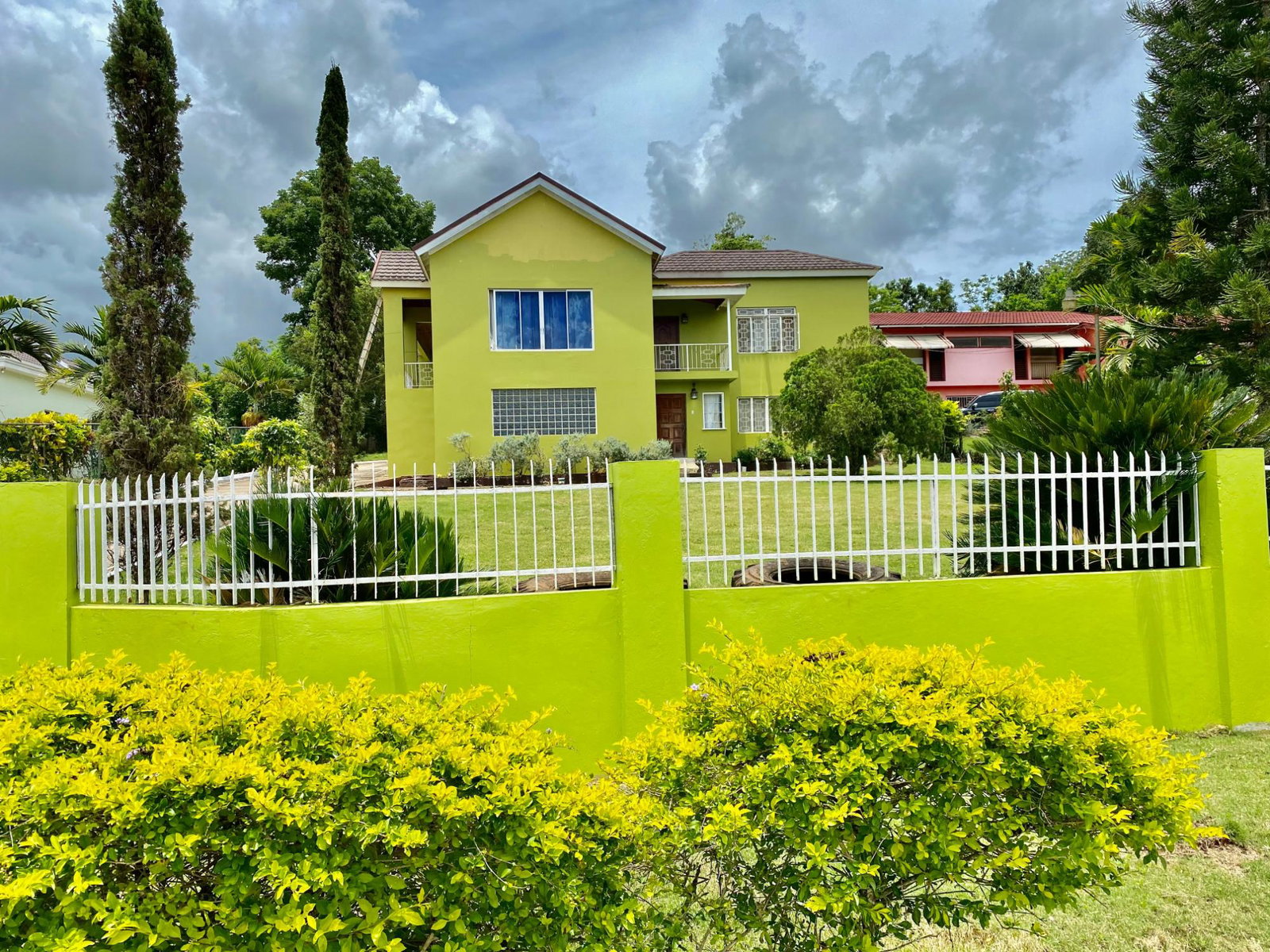 Stunning-5-Bedroom-Home-for-Sale-in-Mandeville-Manchester Third image of 40 Upper Mount Nelson Boulev in Mandeville, Manchester, Jamaica - property is For Sale