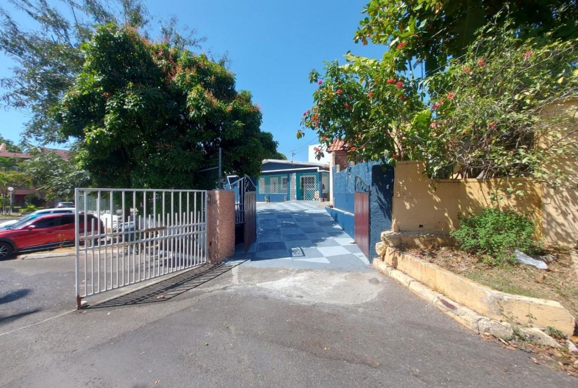 Second image of 1 Kingslyn Avenue in Kingston 10, St. Andrew, Jamaica - property is For Sale
