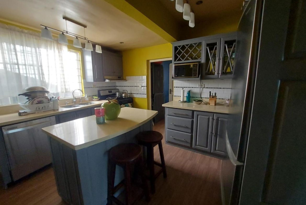 Fifth image of 1 Kingslyn Avenue in Kingston 10, St. Andrew, Jamaica - property is For Sale