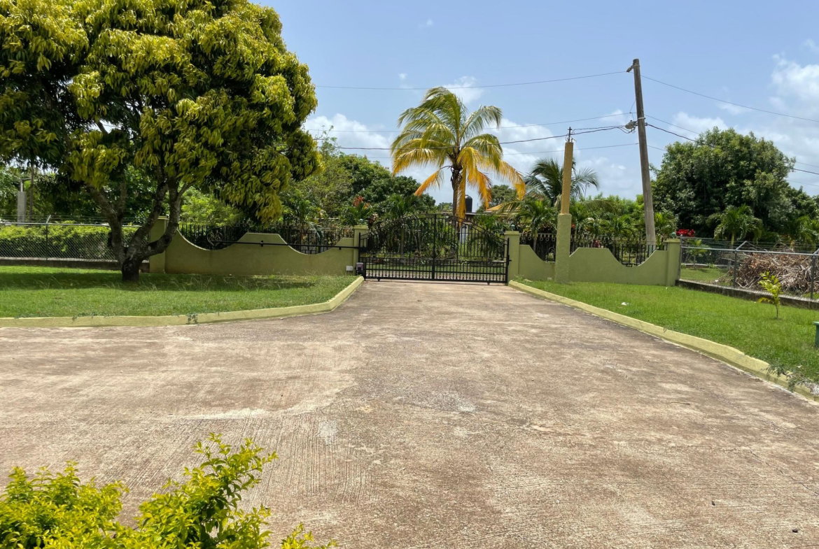 Fourth image of Pond Rd., Turners Dist. in Turners Four Paths, Clarendon, Jamaica - property is For Sale
