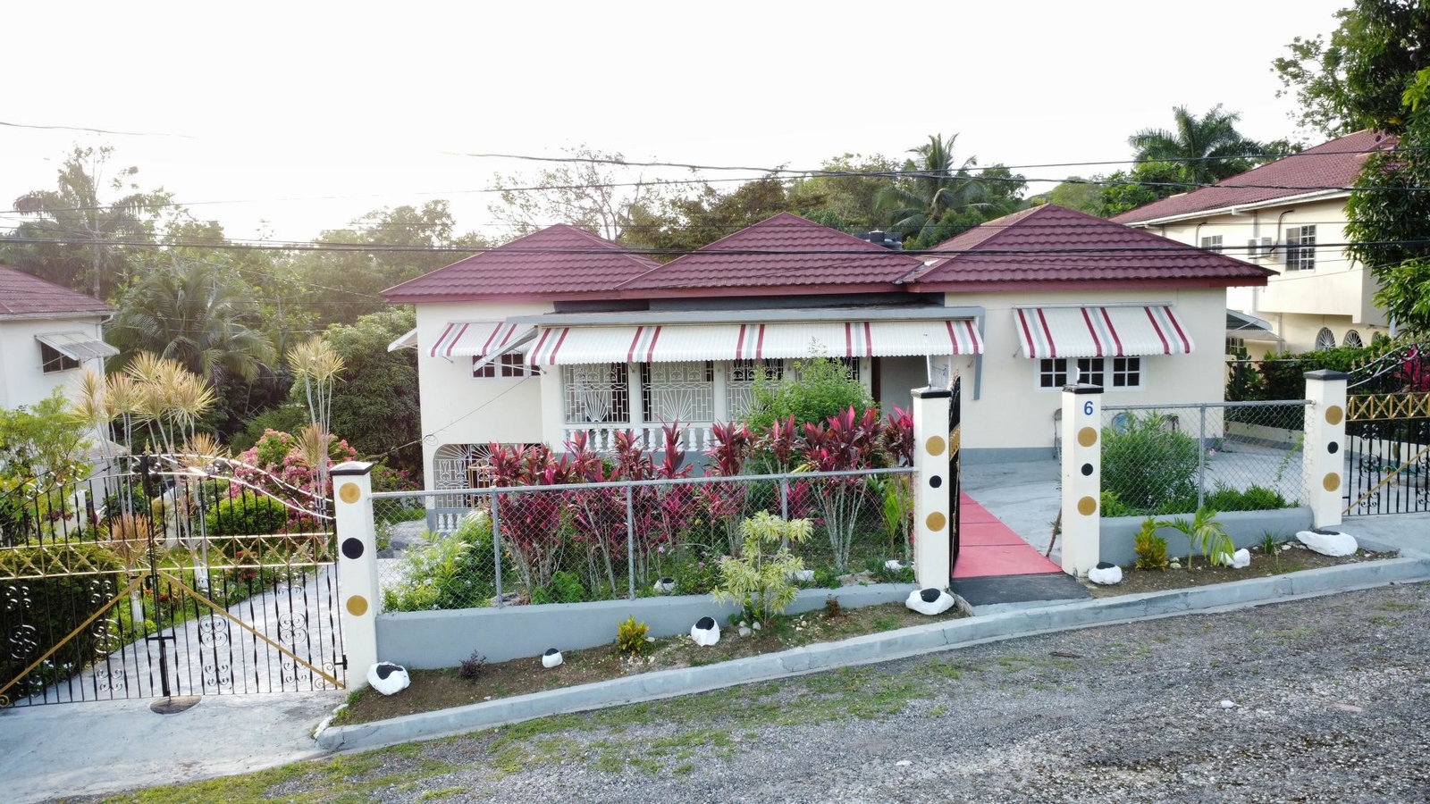 Stunning-5-Bedroom-Split-Level-Home-for-Sale-in-St.-Mary-Jamaica Third image of 6 Lyndale in Highgate, St. Mary, Jamaica - property is For Sale
