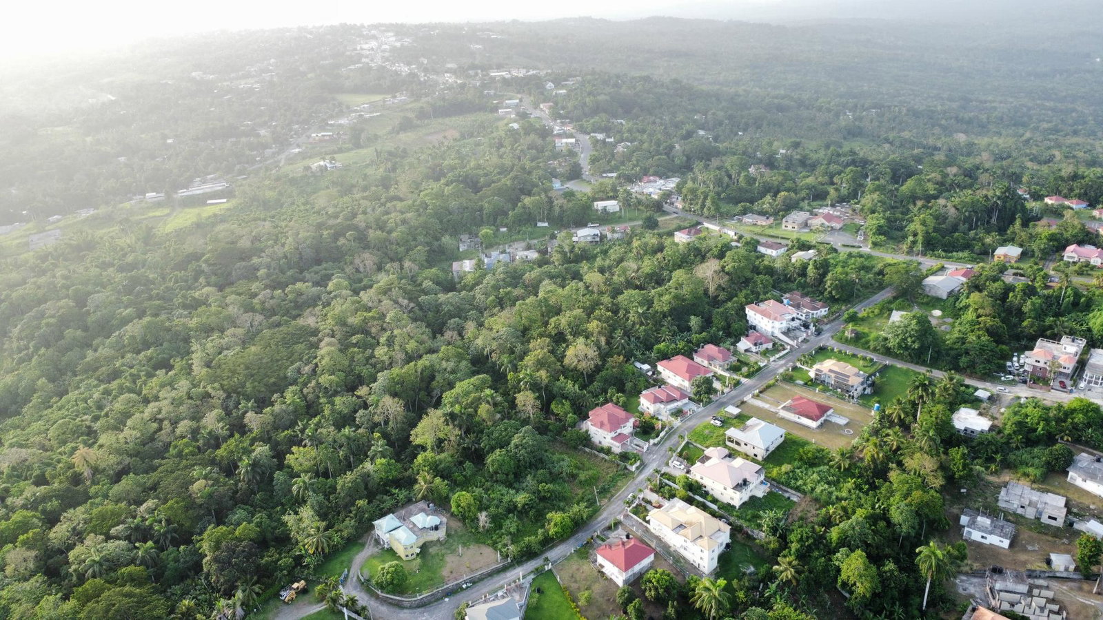 Stunning-5-Bedroom-Split-Level-Home-for-Sale-in-St.-Mary-Jamaica Sixth image of 6 Lyndale in Highgate, St. Mary, Jamaica - property is For Sale