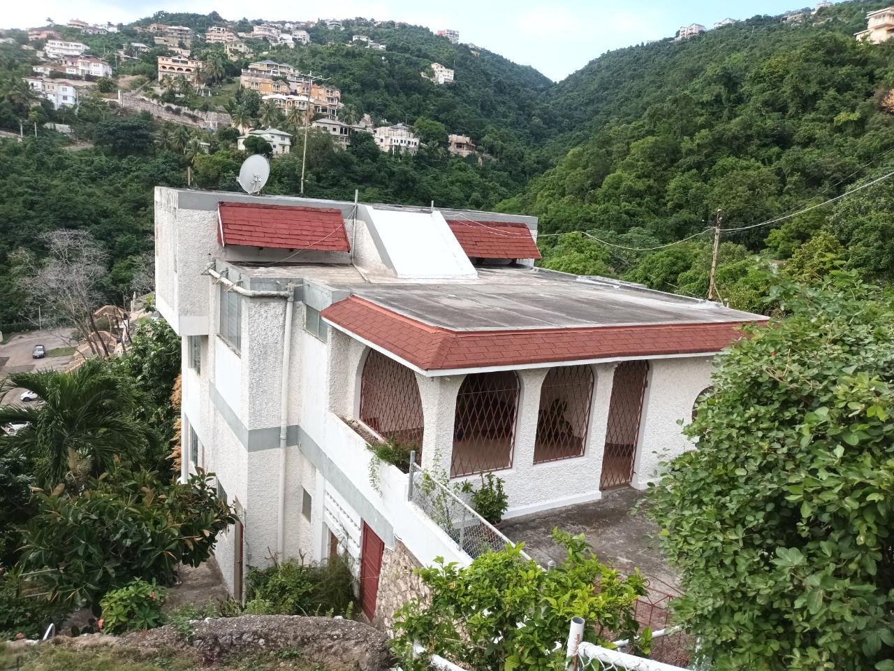 Seventeenth image of 35 West Great House Circle in CONSTANT SPRING, St. Andrew, Jamaica - property is For Sale
